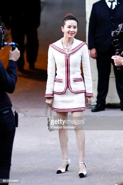 liu shishi chanel cruise 2019|Liu Shishi wears a white tweed jacket, a white skirt, a round bag,.